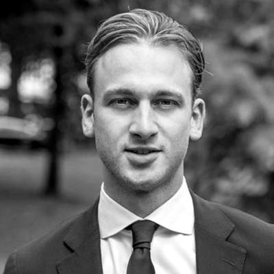 Dennis  Bakker